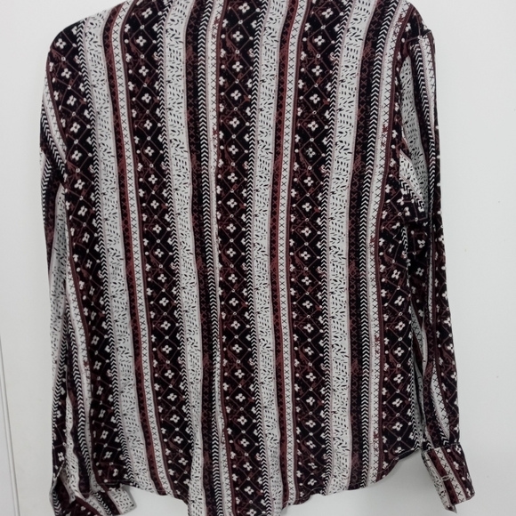 All in Favor Women's Long sleeve.blouse - Picture 9 of 9